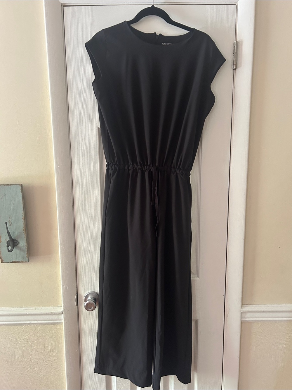 Albion Black Cap-Sleeve Wide-Leg Jumpsuit - Picture 3 of 7